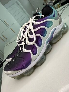 Nike Air Vapormax Plus Shoes Mens Size 11 Purple Ombre Sneakers 924453-101